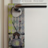 Gibson Girl Hands Up 3 1/2 x 3-40010